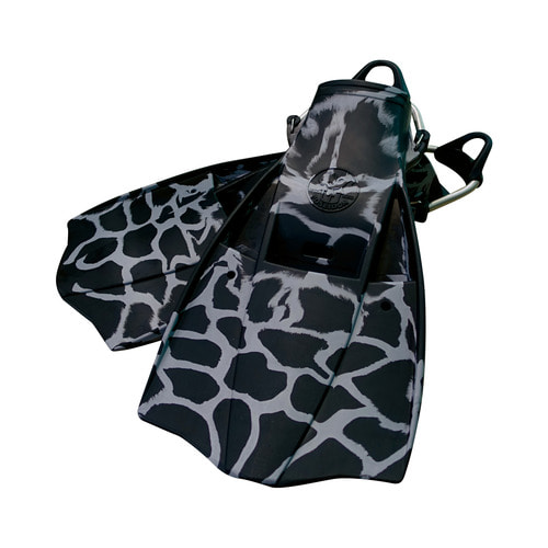 [7822] 트라이던트 핀 (캐모블랙)